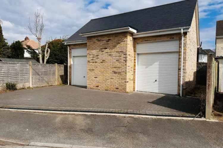 6 Month Tenancy Available Holding Deposit 92