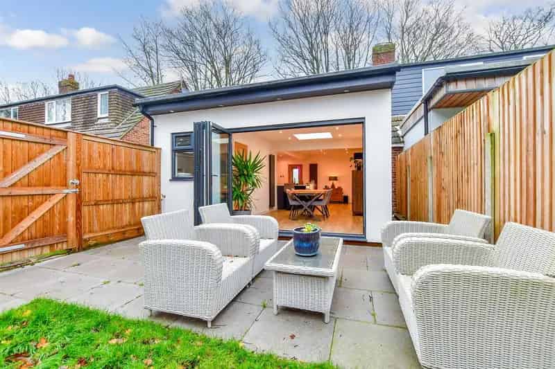 2 Bedroom Semi Detached House For Sale Albion Road