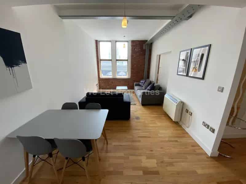2 Bedroom Apartment House to Rent