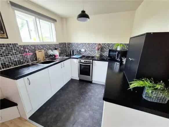 1 Bedroom Semi Detached House To Rent