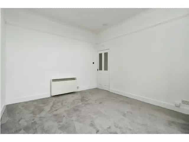 1 Bedroom Flat for Sale Near Amenities and Transport