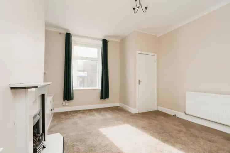 2 Bedroom Mid Terrace House for Sale Briercliffe BB10