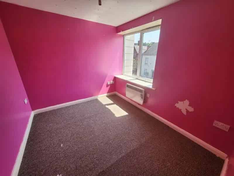 2 Bedroom Flat for Sale Nottingham NG5