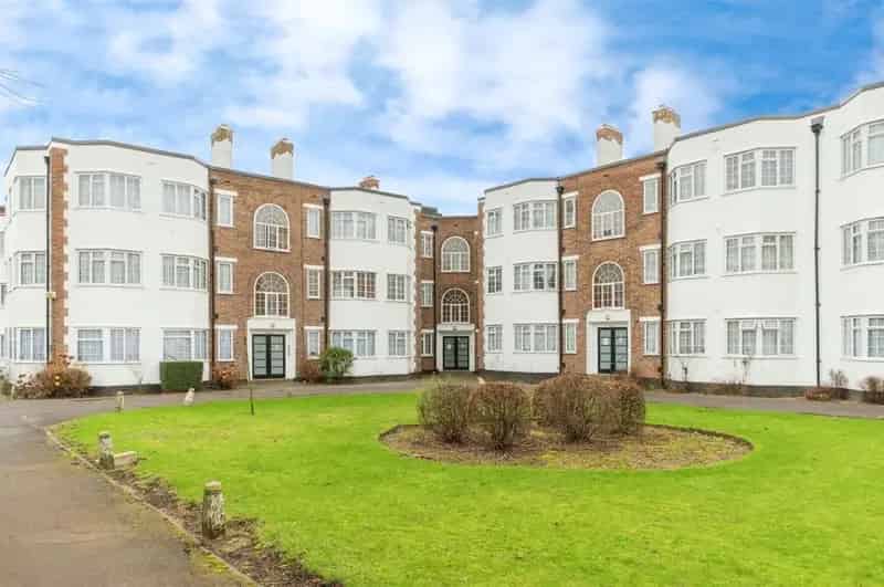 Two Bedroom Flat for Sale - First Floor - Purpose Built
