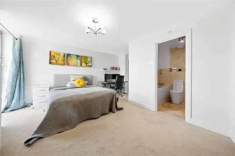 3 Bed Flat for Sale Limehouse E14 Panoramic River Thames Views