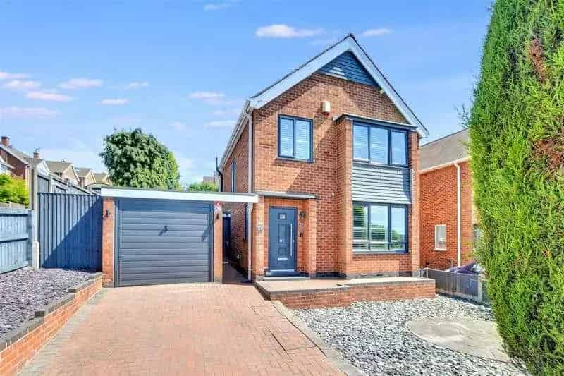 3 Bed Detached House for Sale in Arnold NG5