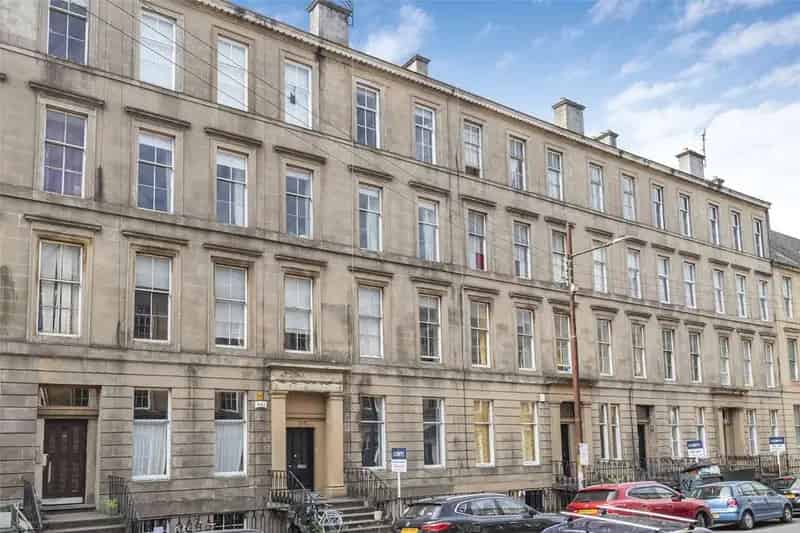 3 Bedroom HMO Apartment for Sale in Glasgow Woodlands