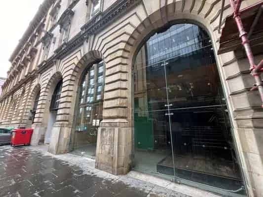 Retail Unit to Let Next to Polo Ralph Lauren