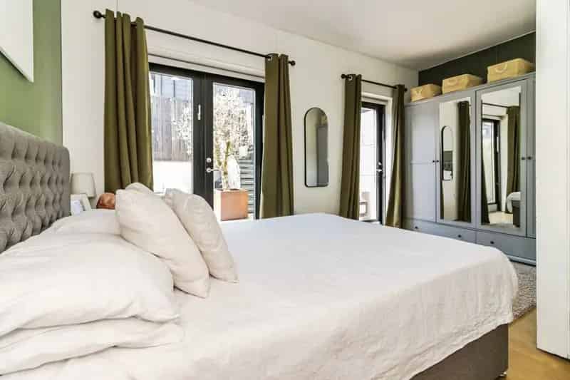 2 Bedroom Townhouse for Sale Manchester M4