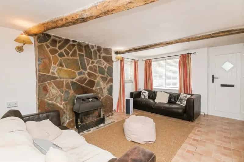 4-Bedroom 16th Century Cottage Broadclyst Exeter