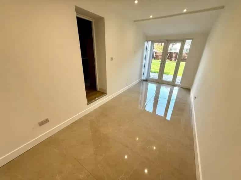3 Bed Family Home For Sale - Stunning Renovation
