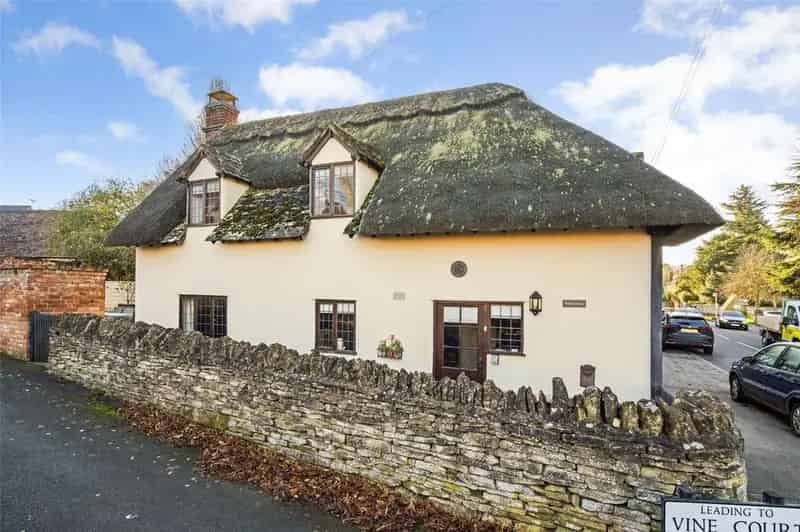 2 Bedroom End of Terrace House for Sale