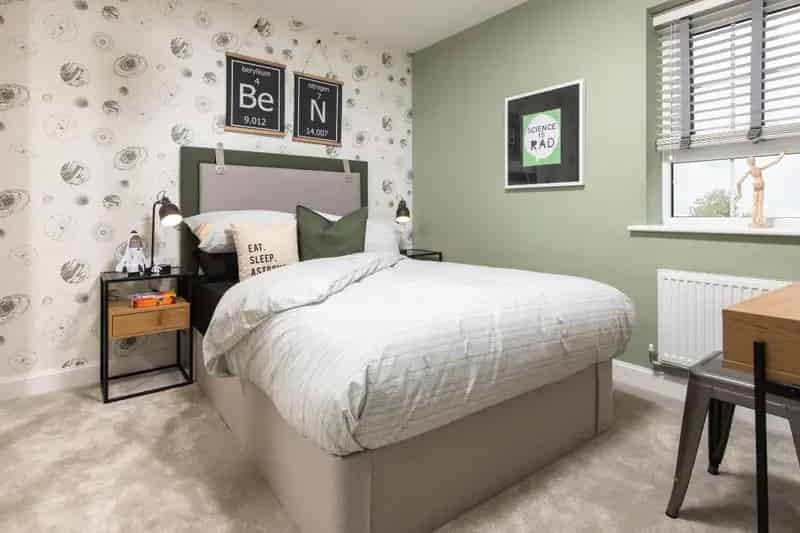 4 bed house for sale