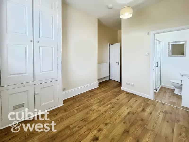 1 Bedroom House Share to Rent En-Suite Newly Refurbished