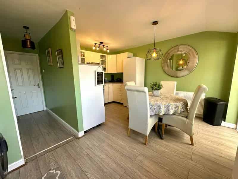 3 Bed Semi-Detached House West Bromwich Freehold
