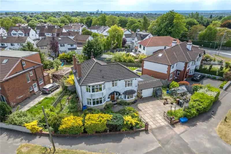 Five Bedroom Detached Family Home with Ample Potential