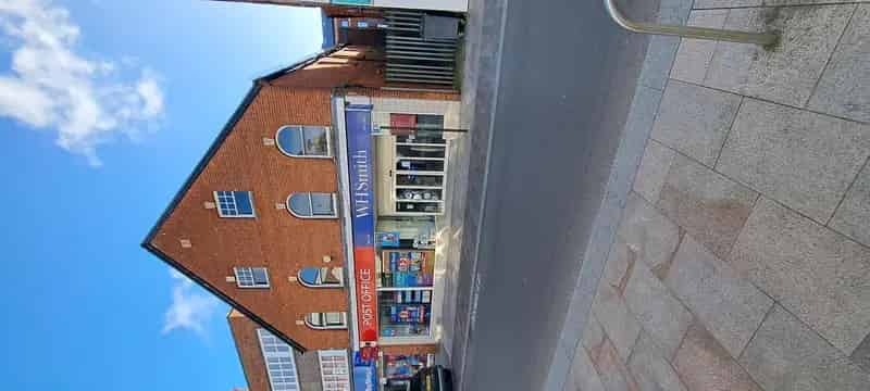 High Street Retail Unit For Lease 994m Frontage