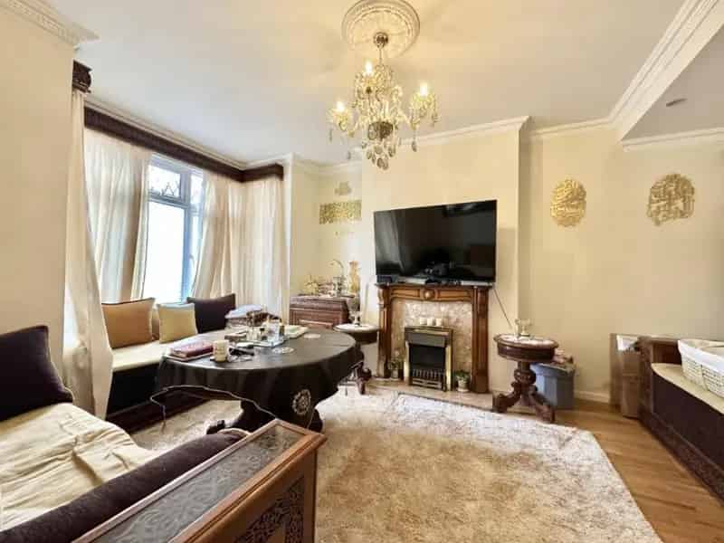 3 Bed Terraced House for Sale in Harrow