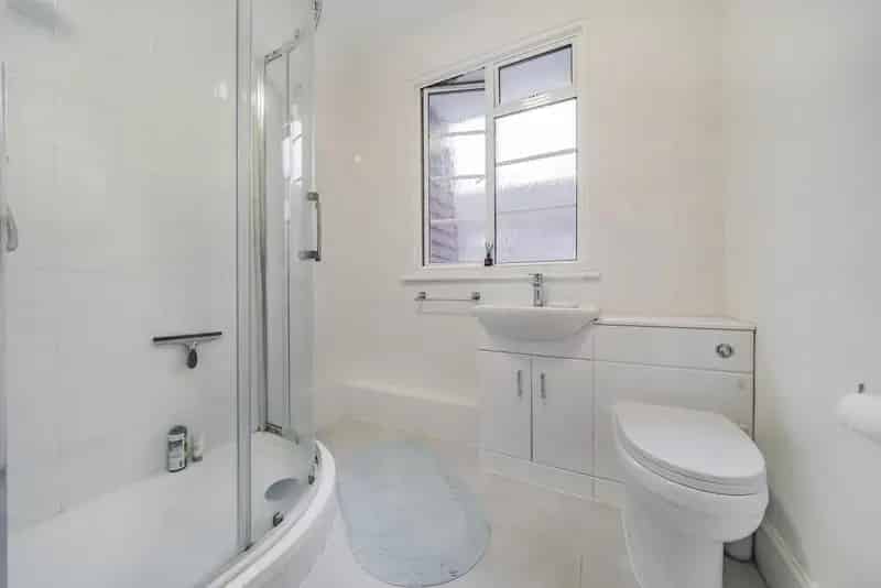Wimbledon Village One Bedroom Flat Near Shops and Restaurants