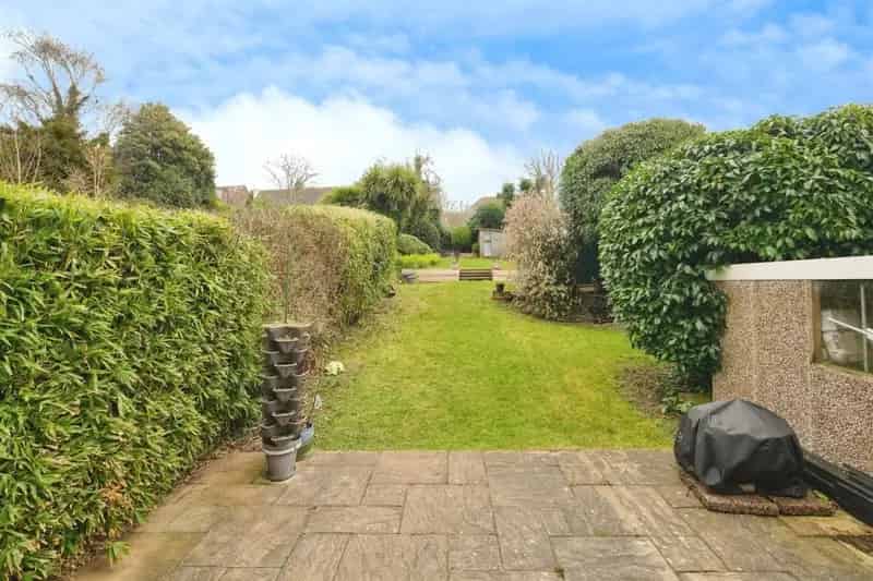 Three Bedroom Semi Detached House with Large Garden
