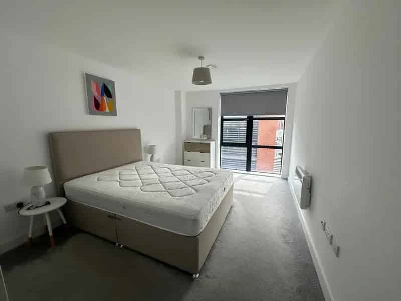 2 Bedroom Furnished Apartment Available Mid-June