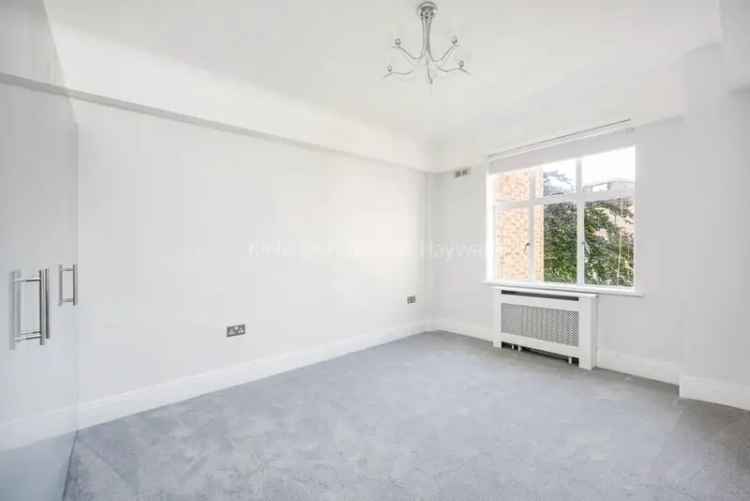 Chiswick 2 Double Bed Apartment with Communal Gardens and Pool