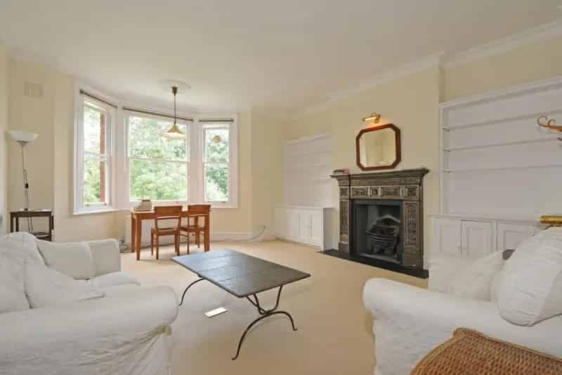 Spacious Two-Bedroom Flat near Hampstead Heath