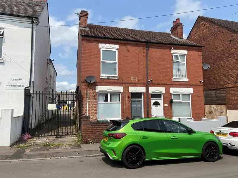 3 Bedroom Apartment Block for Sale at Auction