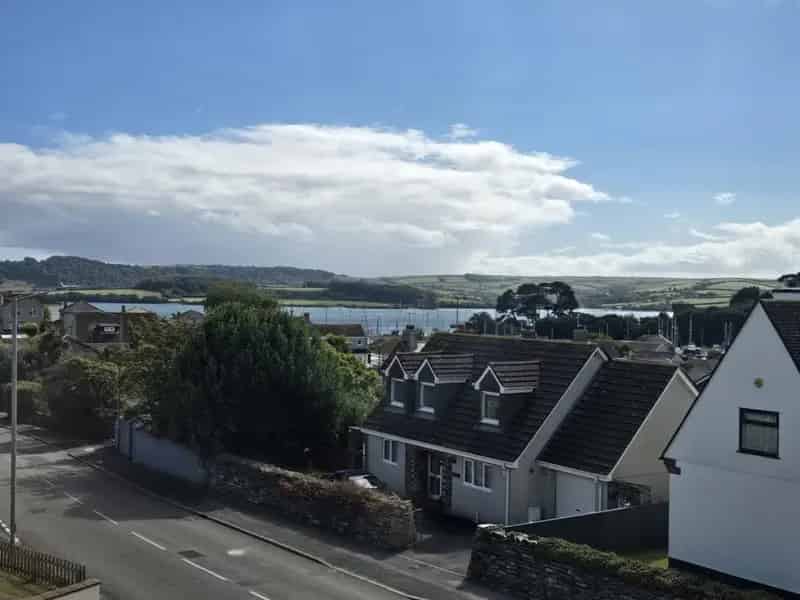 4 bedroom House
 For Sale