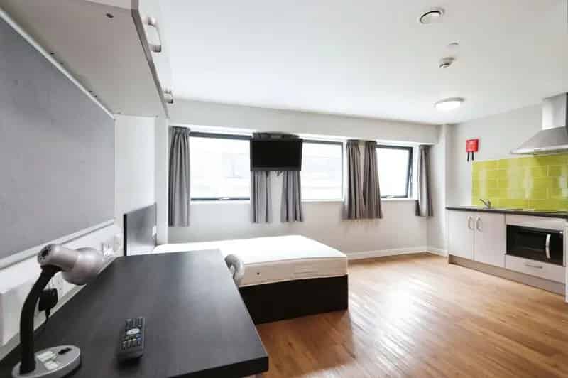 Smart Double Studio Flat for Sale Sheffield City Centre Investment Opportunity