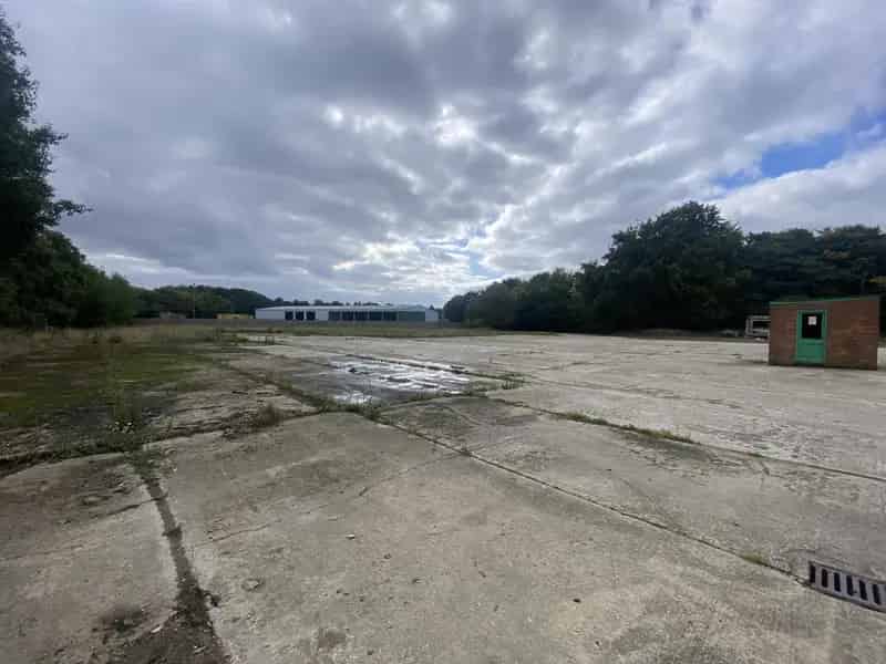 Secure Open Storage Yard at Enstone Airfield Industrial Estate