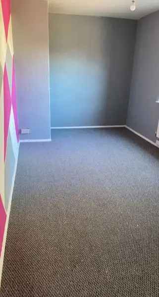 2 Bedroom Flat Swap High Green