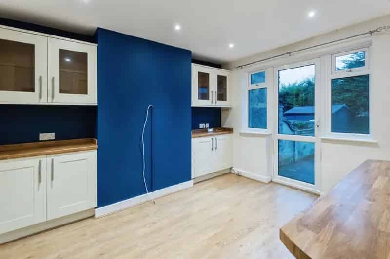 Three Bedroom Semi Detached House West Farleigh Parking Chain Free