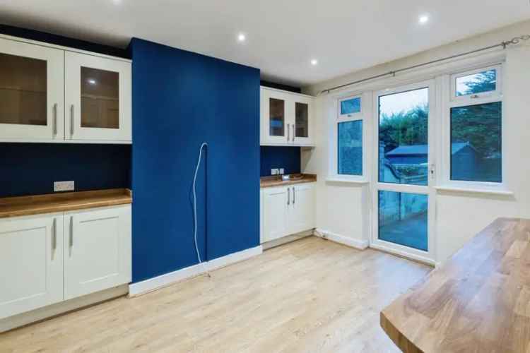 Three Bedroom Semi Detached House West Farleigh Parking Chain Free
