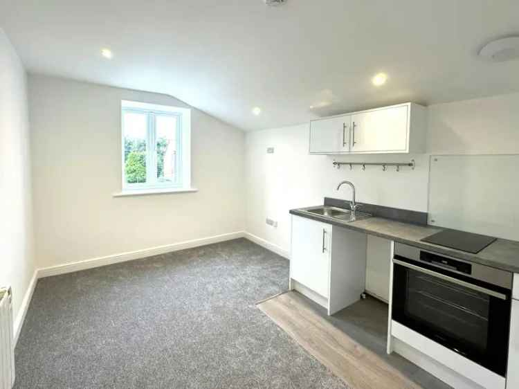 Flat For Rent in East Devon, England