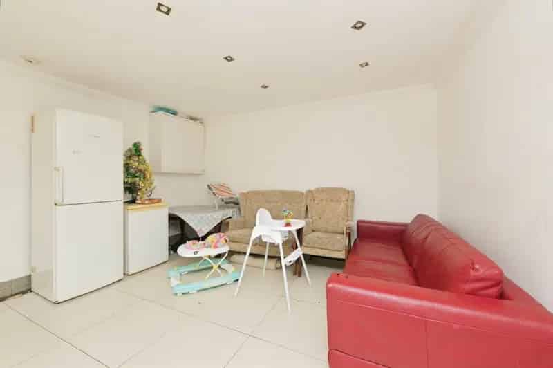 6 Bed HMO Potential Northampton - High Rental Income