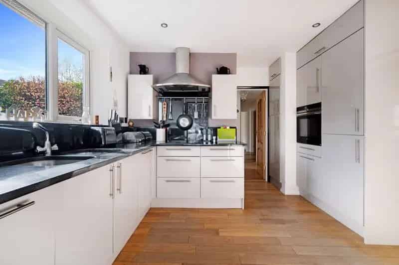 3 Bedroom Bungalow For Sale