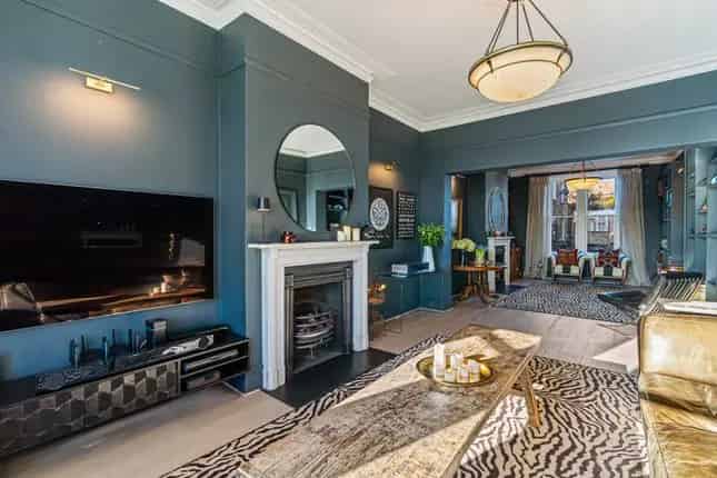 Family Home near Clapham Common with Verdant Views and Off-Street Parking