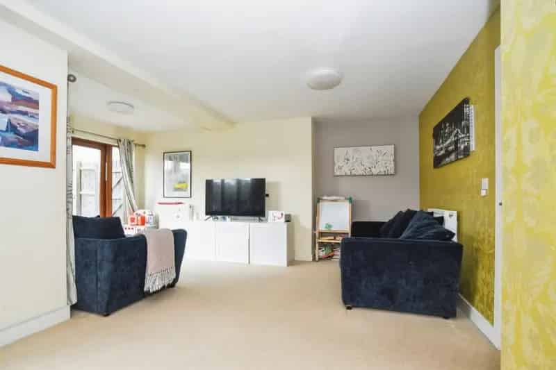 4 Bedroom Eco Home with Southerly Garden and Parking