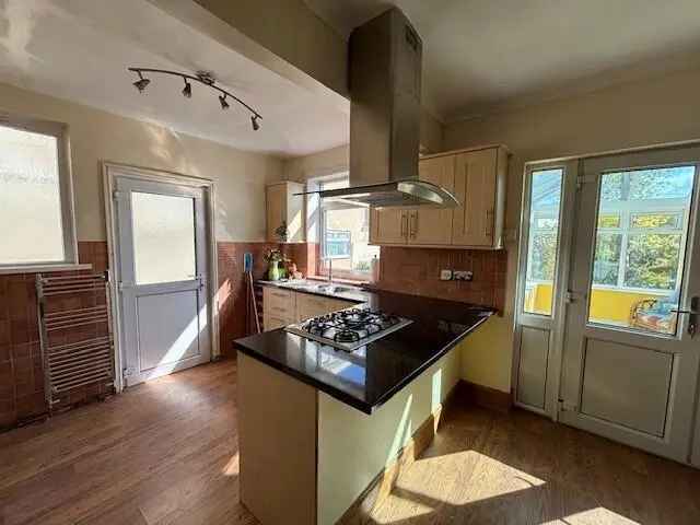 3 Bedroom House for Rent - Excellent Location
