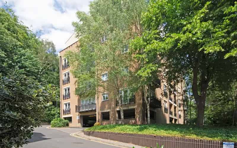 2 Bedroom Apartment for Sale in Sutton Coldfield