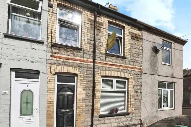 3 bedroom terraced house