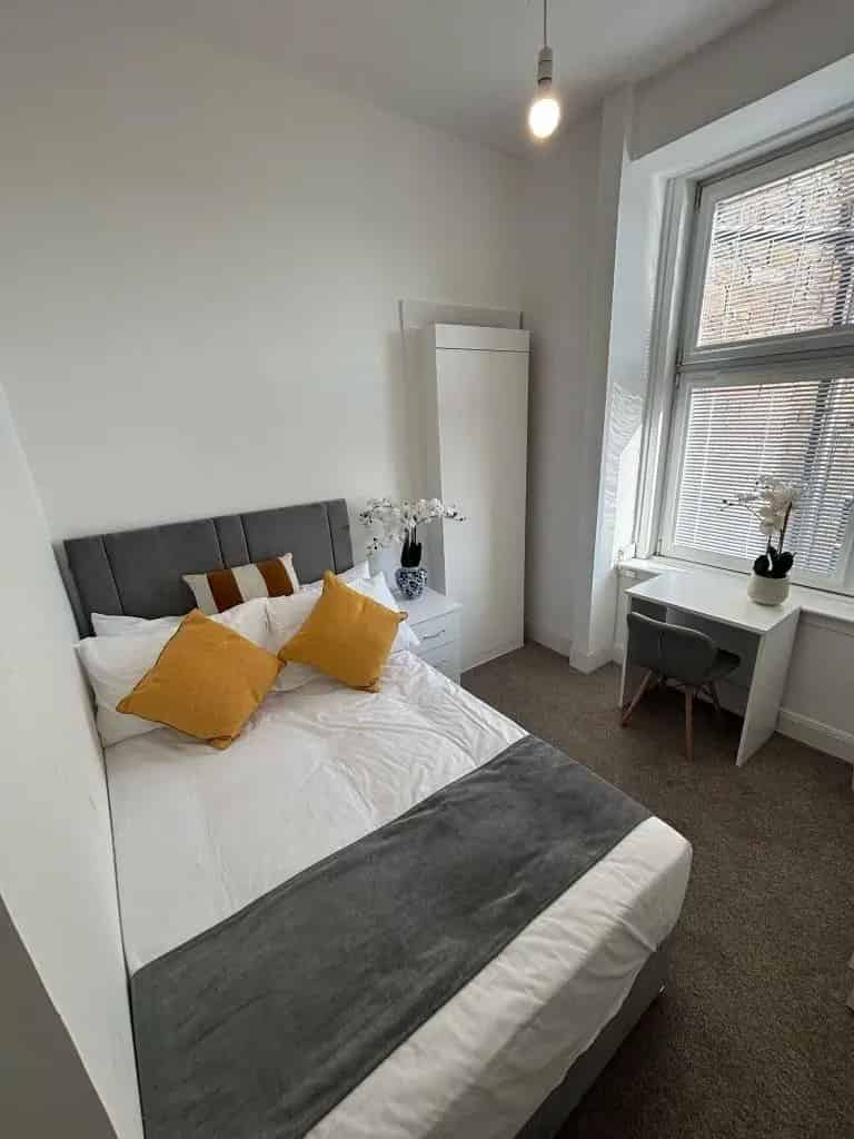 3 bedroom flat to rent