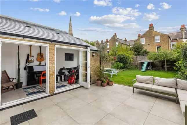 5 Bedroom Edwardian House for Sale Myatts Field London