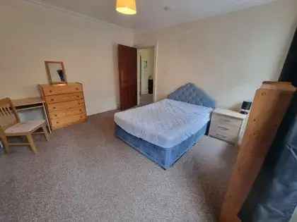 3 Bedroom HMO Flat Aberdeen City Centre Furnished