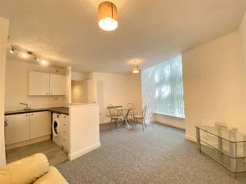 1 Bedroom Apartment House to Rent