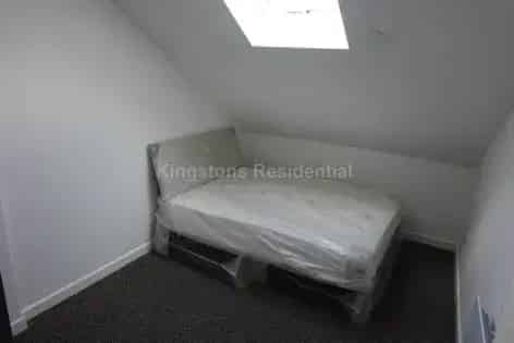 2 Bedroom Apartment Cardiff Cathays Modern Stylish