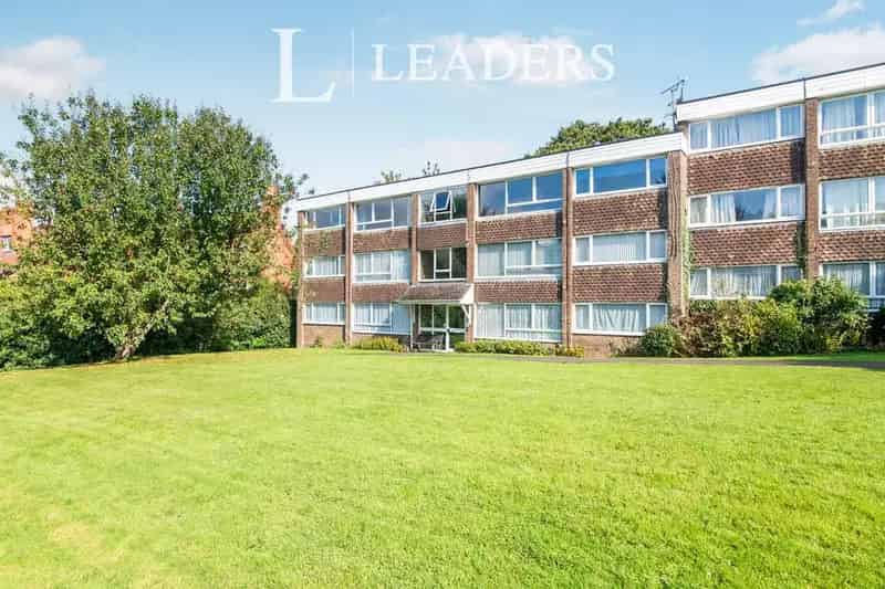 2 Bedroom Flat to Rent Kings Norton Newly Refurbished Garage No Deposit Option