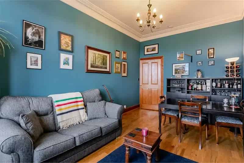 2 Bed Flat Willowbrae Edinburgh 2nd Floor Modern Kitchen