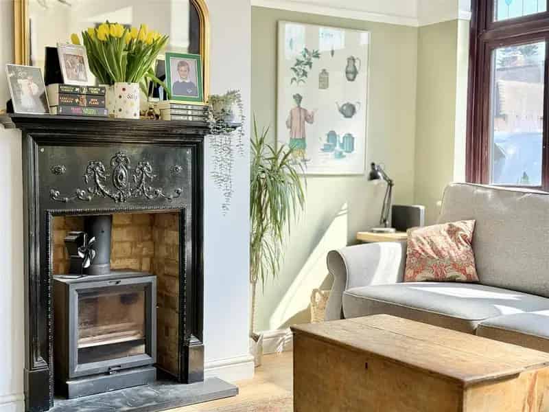 4 Bedroom Semi-Detached House for Sale